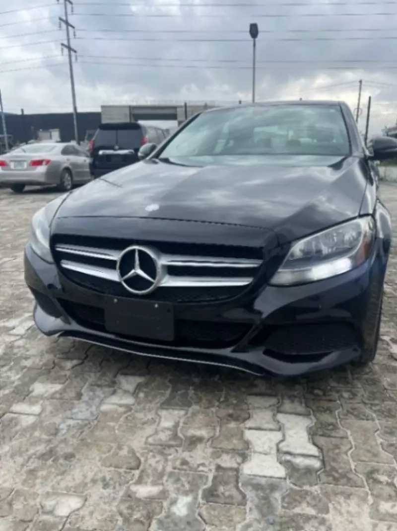 Mercedes-Benz C 300   - 2016