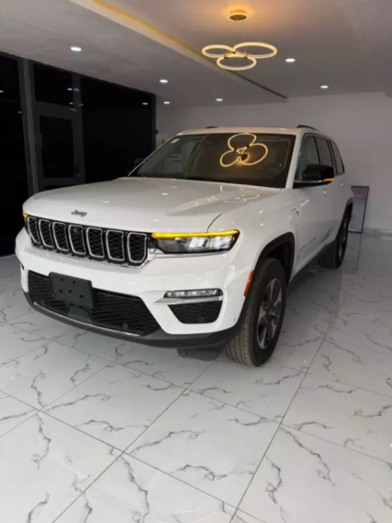 JEEP Grand Cherokee   - 2024