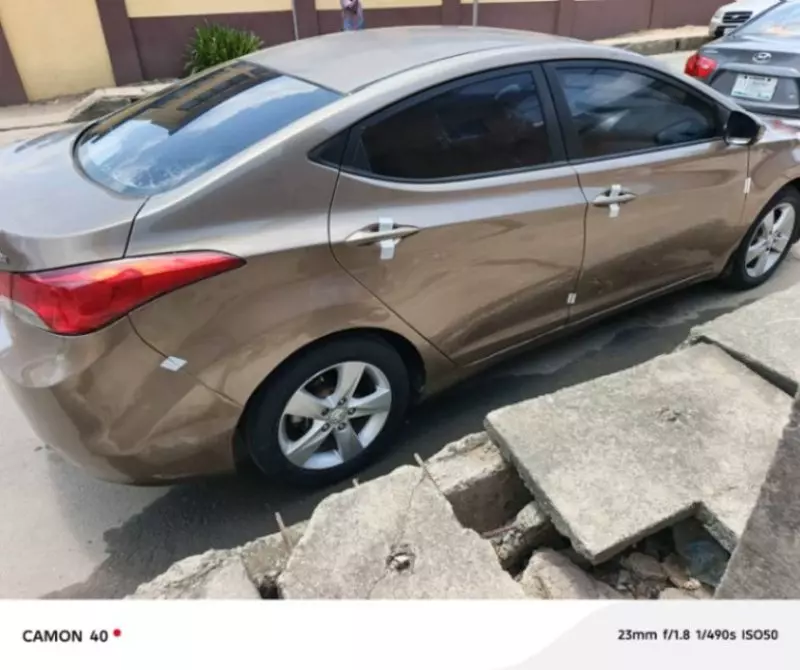 Hyundai Elantra   - 2014