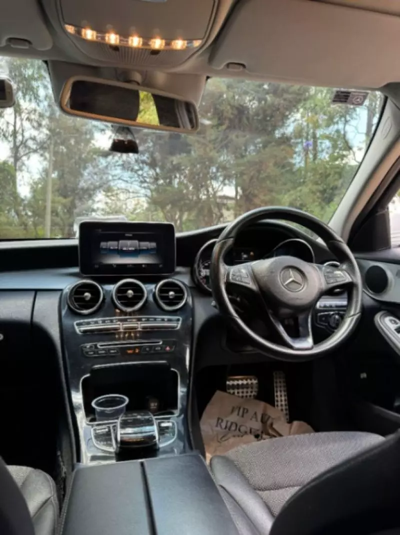 Mercedes-Benz C 180   - 2015