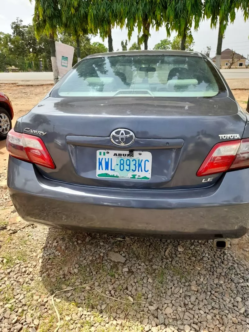 Toyota Camry   - 2007