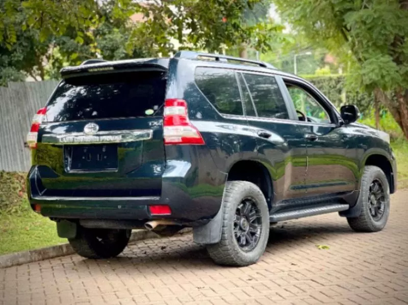 Toyota Landcruiser prado TX   - 2017