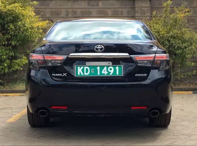 Toyota Mark X   - 2017