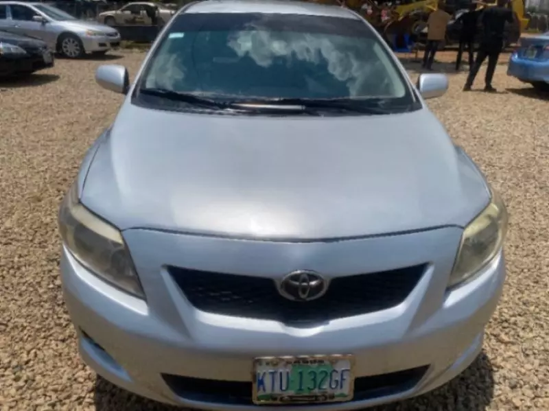 Toyota Corolla   - 2013