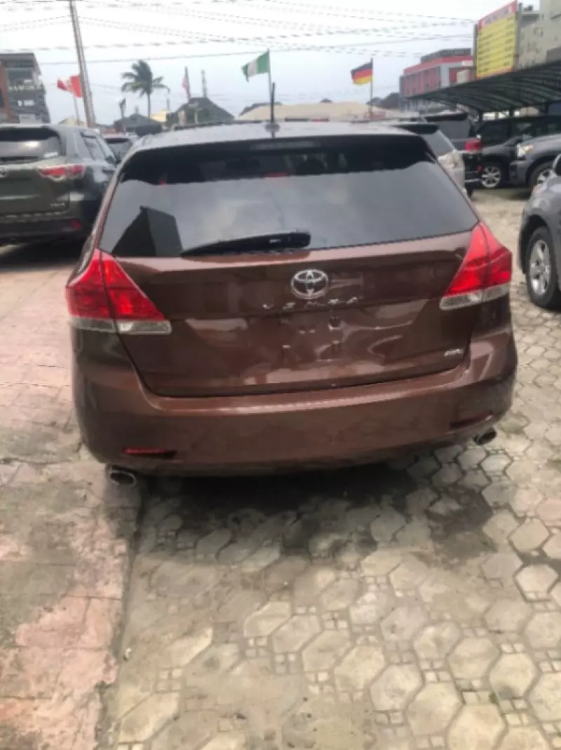 Toyota Venza   - 2013
