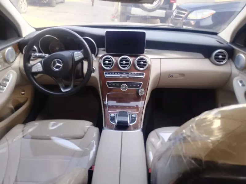 Mercedes-Benz C 300   - 2016