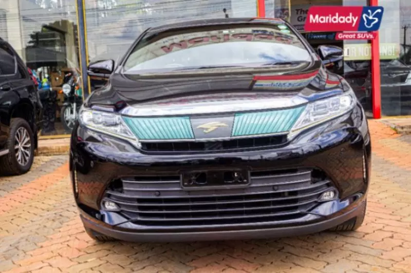 Toyota Harrier   - 2018