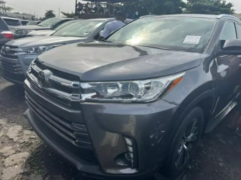 Toyota Highlander - 2016