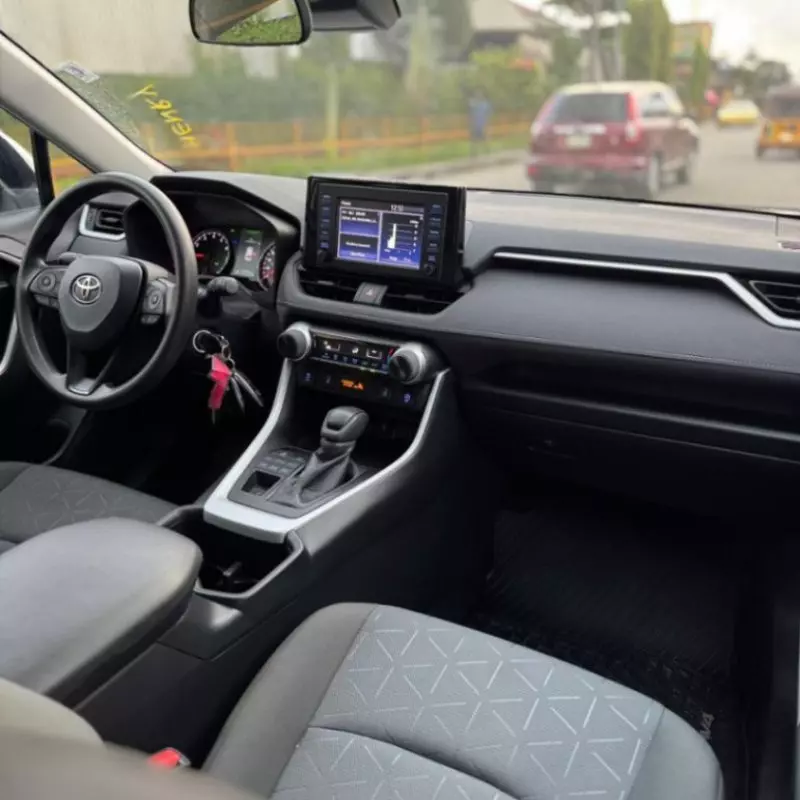 Toyota RAV 4   - 2022