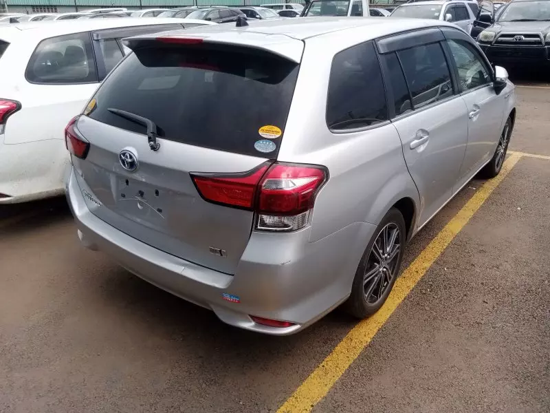 Toyota Fielder hybrid    - 2015