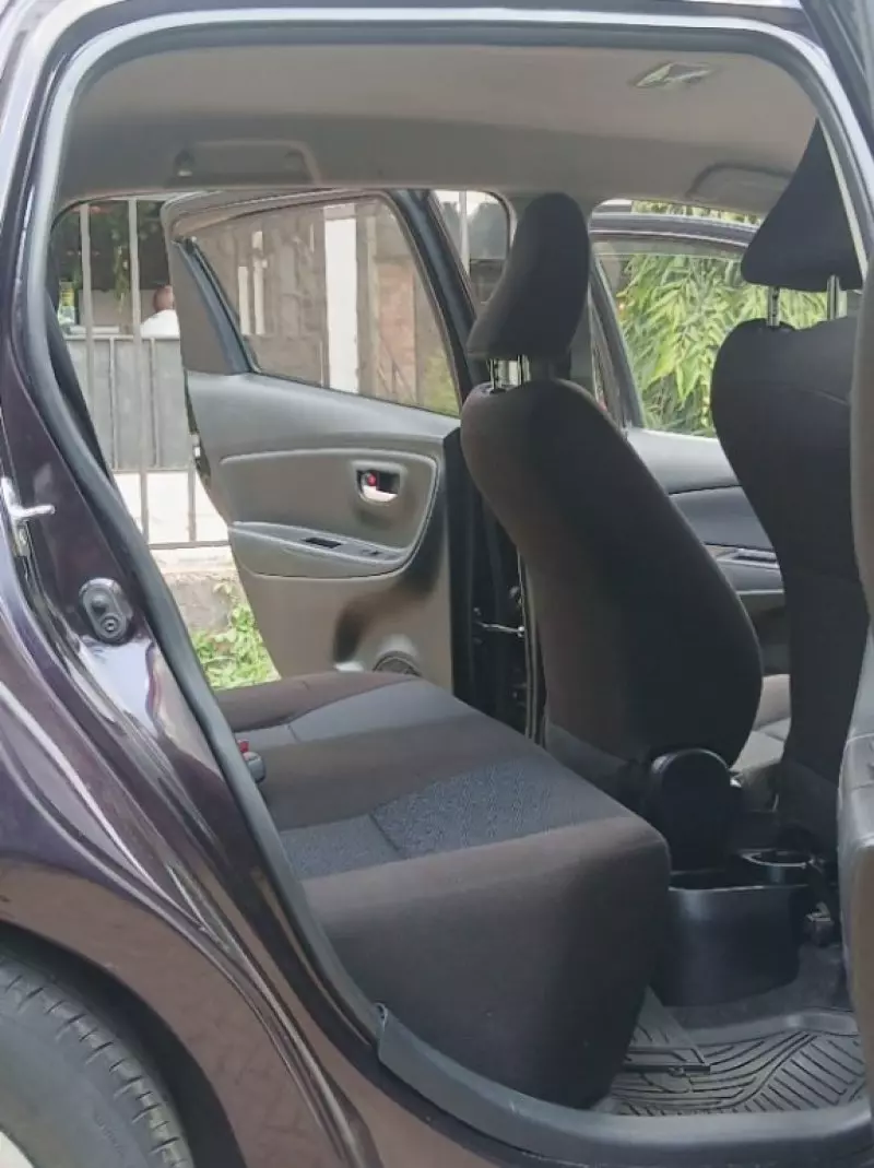 Toyota Vitz   - 2016