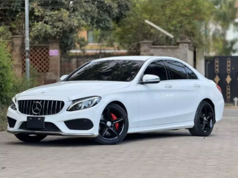 Mercedes-Benz C 200   - 2016