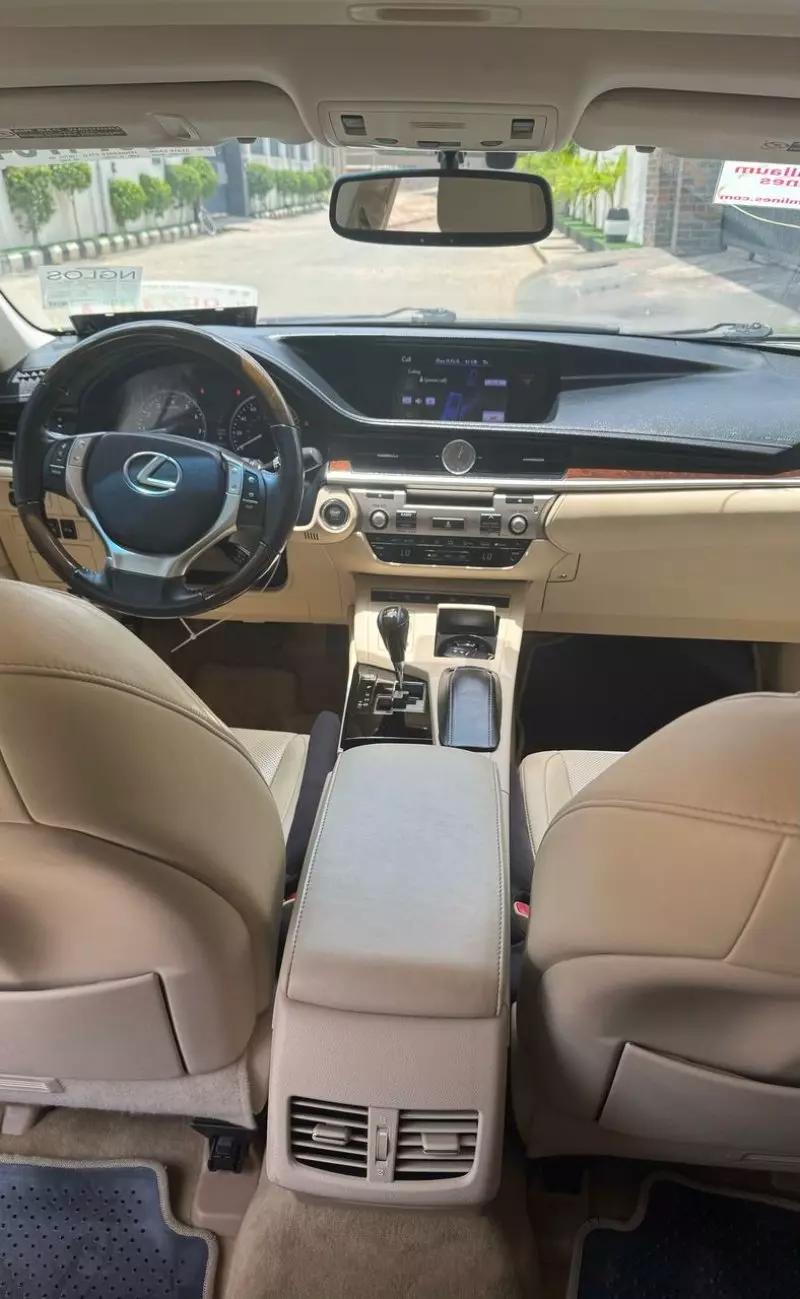 Lexus ES 350   - 2013