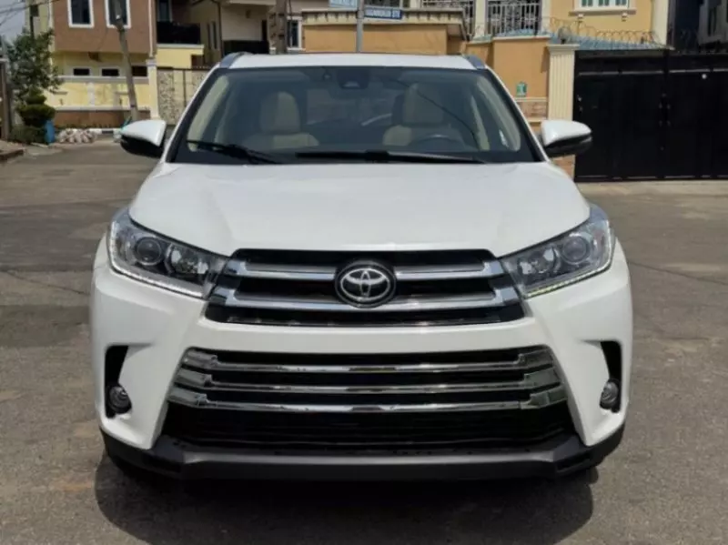 Toyota Highlander   - 2018