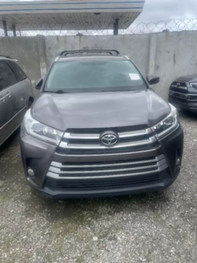 Toyota Highlander - 2015