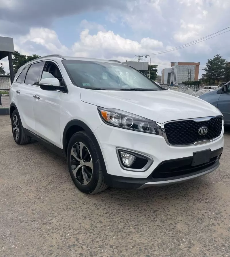 KIA Sorento   - 2016