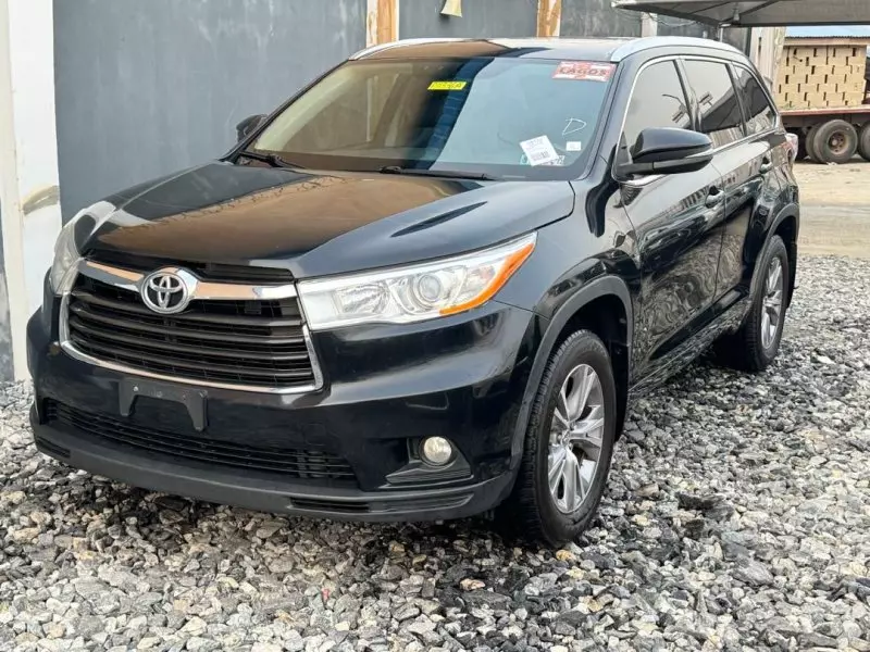 Toyota Highlander   - 2014