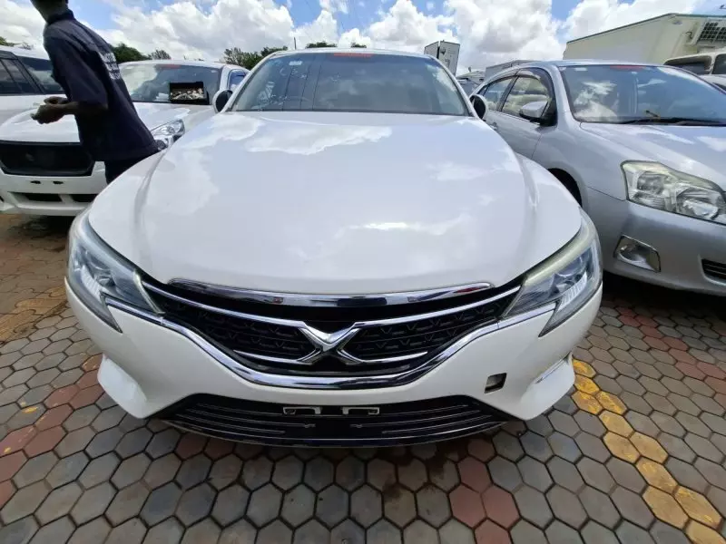 Toyota Mark X - 2016