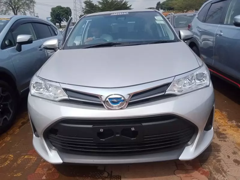 Toyota Fielder hybrid    - 2016