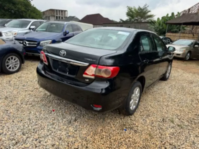 Toyota Corolla   - 2013