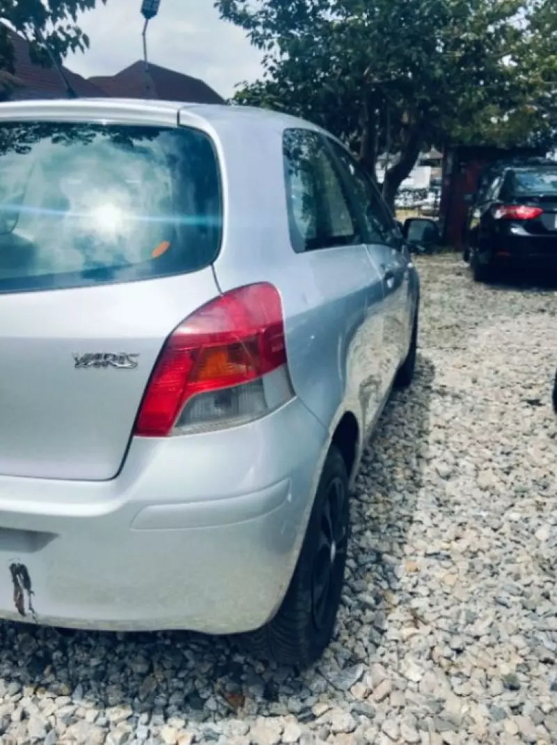 Toyota Yaris   - 2010