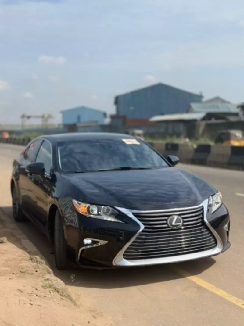 Lexus ES 350   - 2018