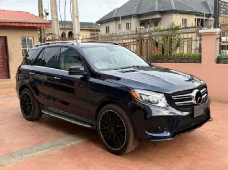 Mercedes-Benz GLE 350   - 2017