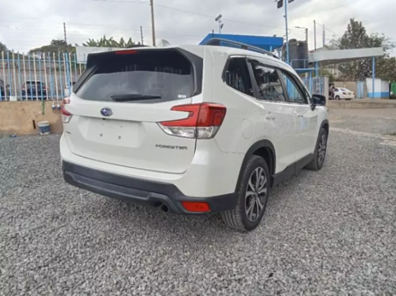 Subaru Forester   - 2018