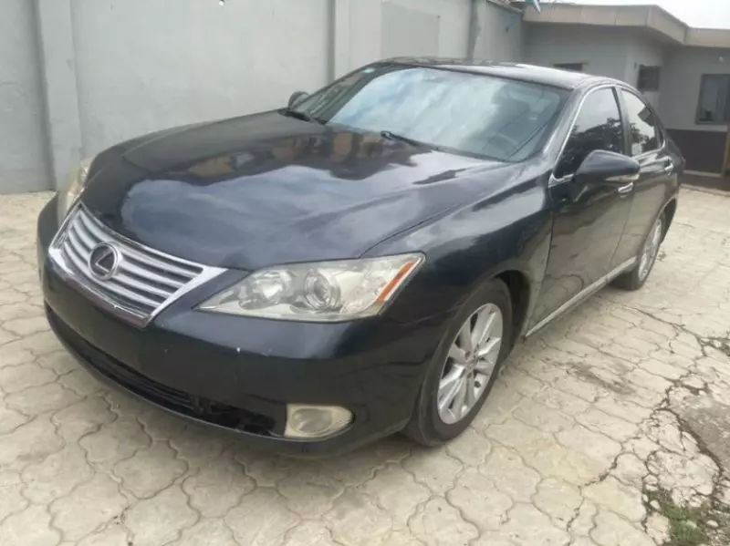 Lexus IS 250   - 2010