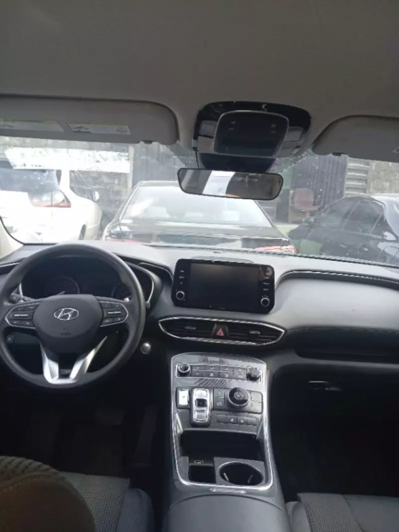 Hyundai Santa Fe   - 2021