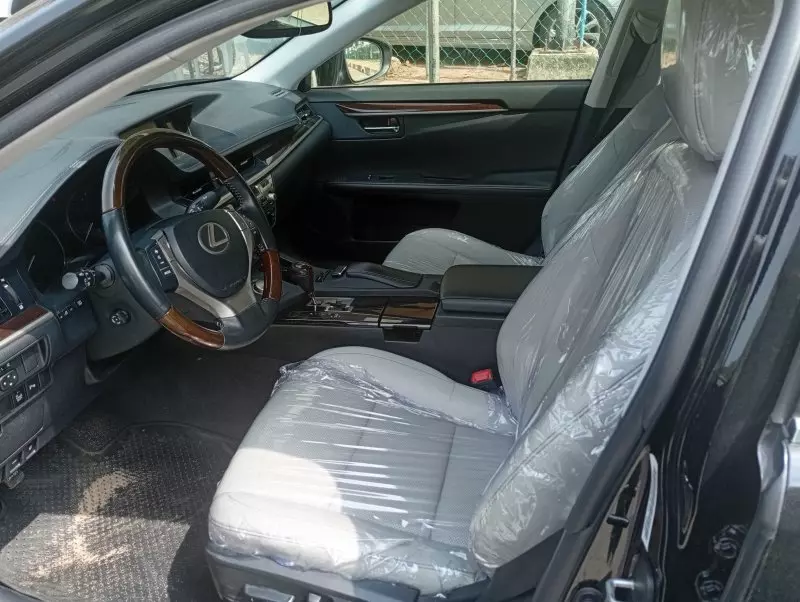 Lexus ES 350   - 2013