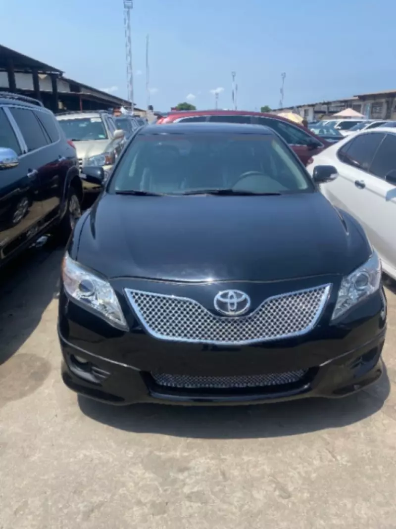 Toyota camry   - 2009