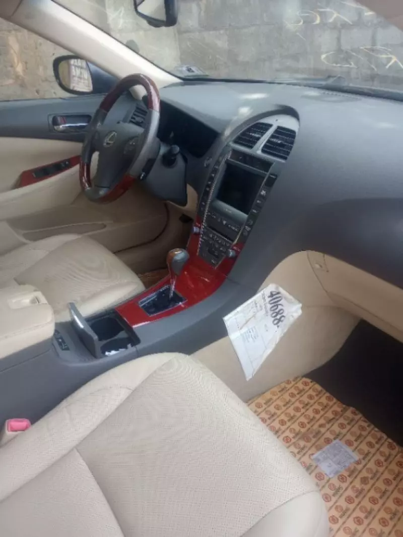 Lexus ES 350   - 2009