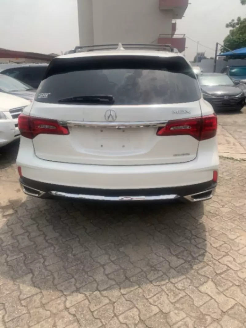 Acura MDX   - 2017