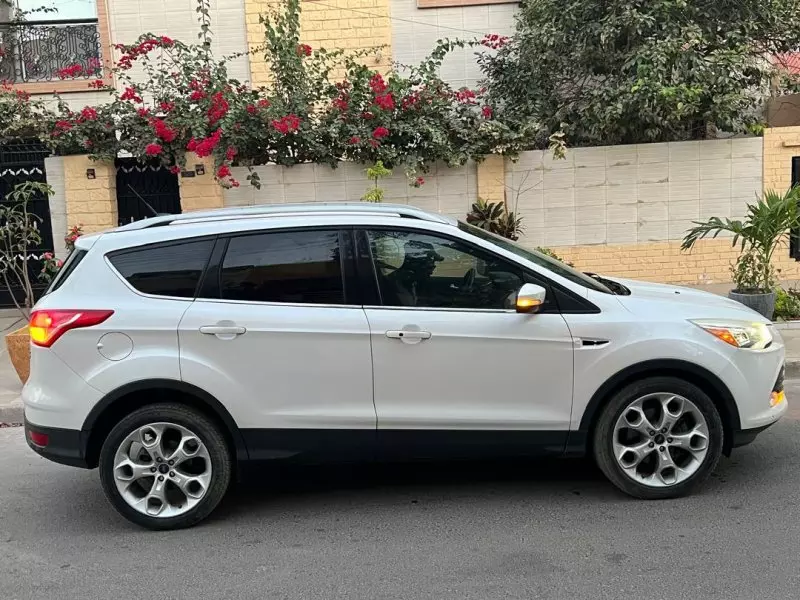 Ford Escape   - 2020