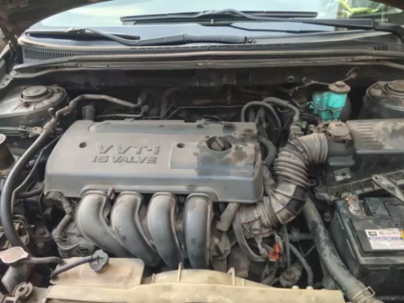 Toyota Corolla   - 2005