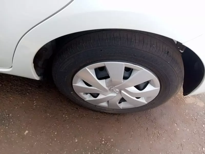 Toyota Vitz   - 2016