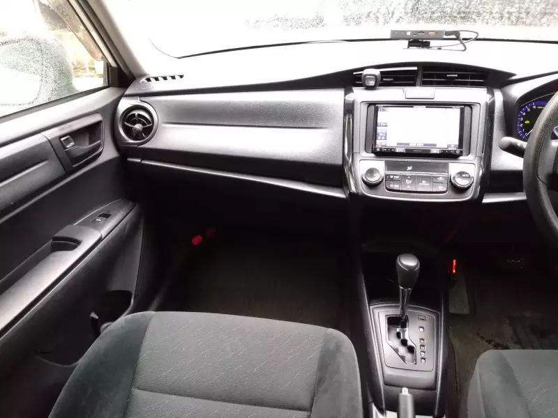 Toyota Axio hybrid    - 2018