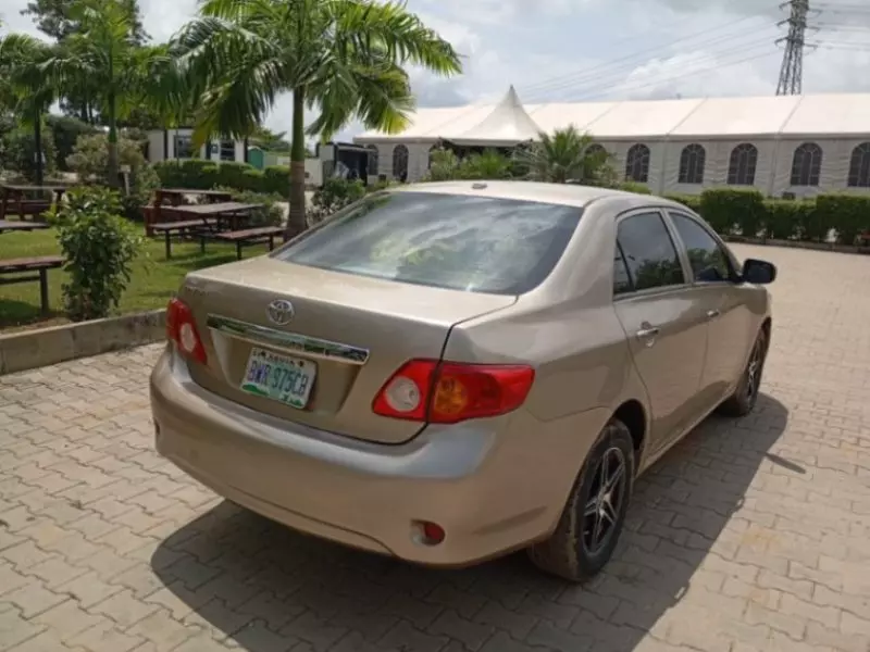 Toyota Corolla   -