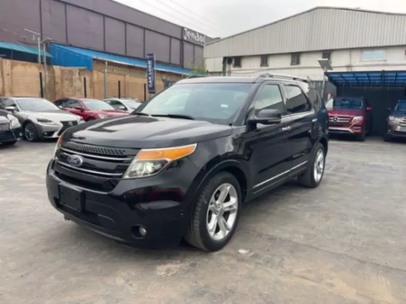 Ford Explorer XLT 3.5L   - 2011