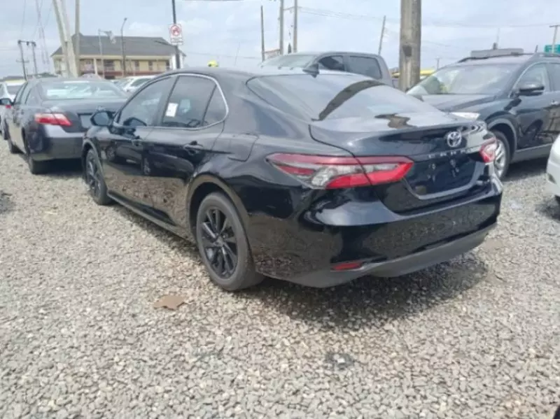 Toyota Camry   - 2022
