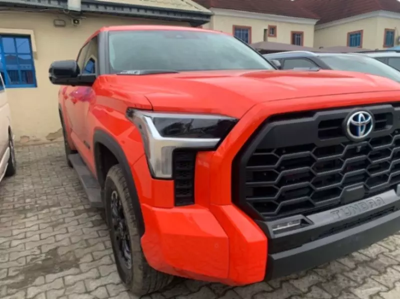 Toyota Tundra   - 2024