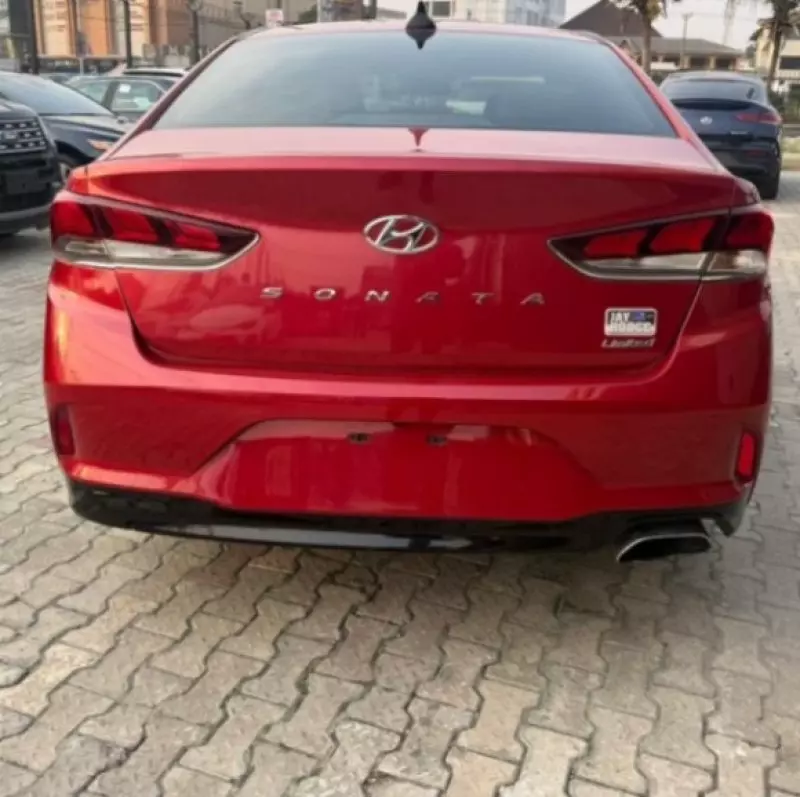 Hyundai Sonata   - 2018