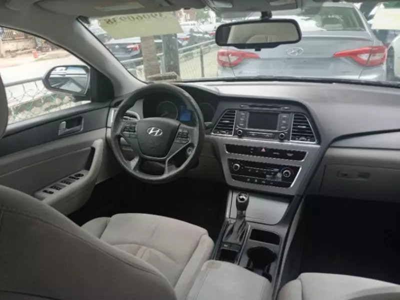 Hyundai Sonata   - 2015