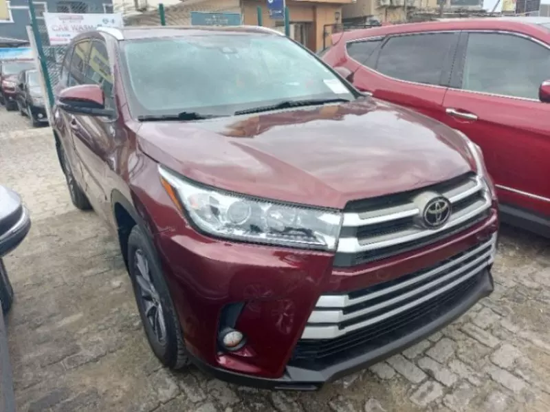 Toyota Highlander   - 2017