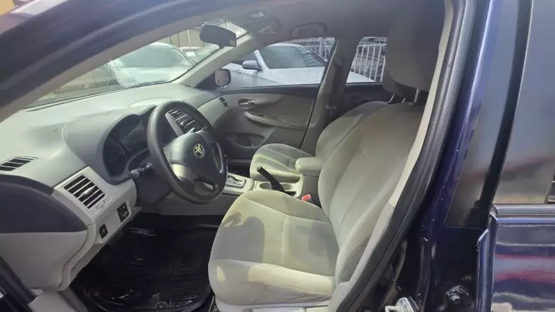 Toyota Corolla   - 2011