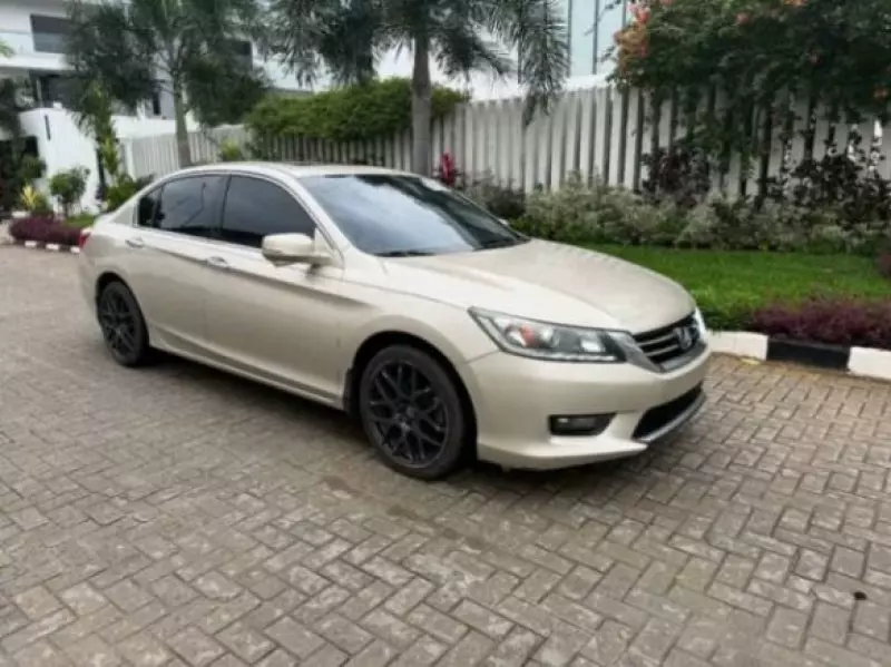 Honda Accord   - 2014