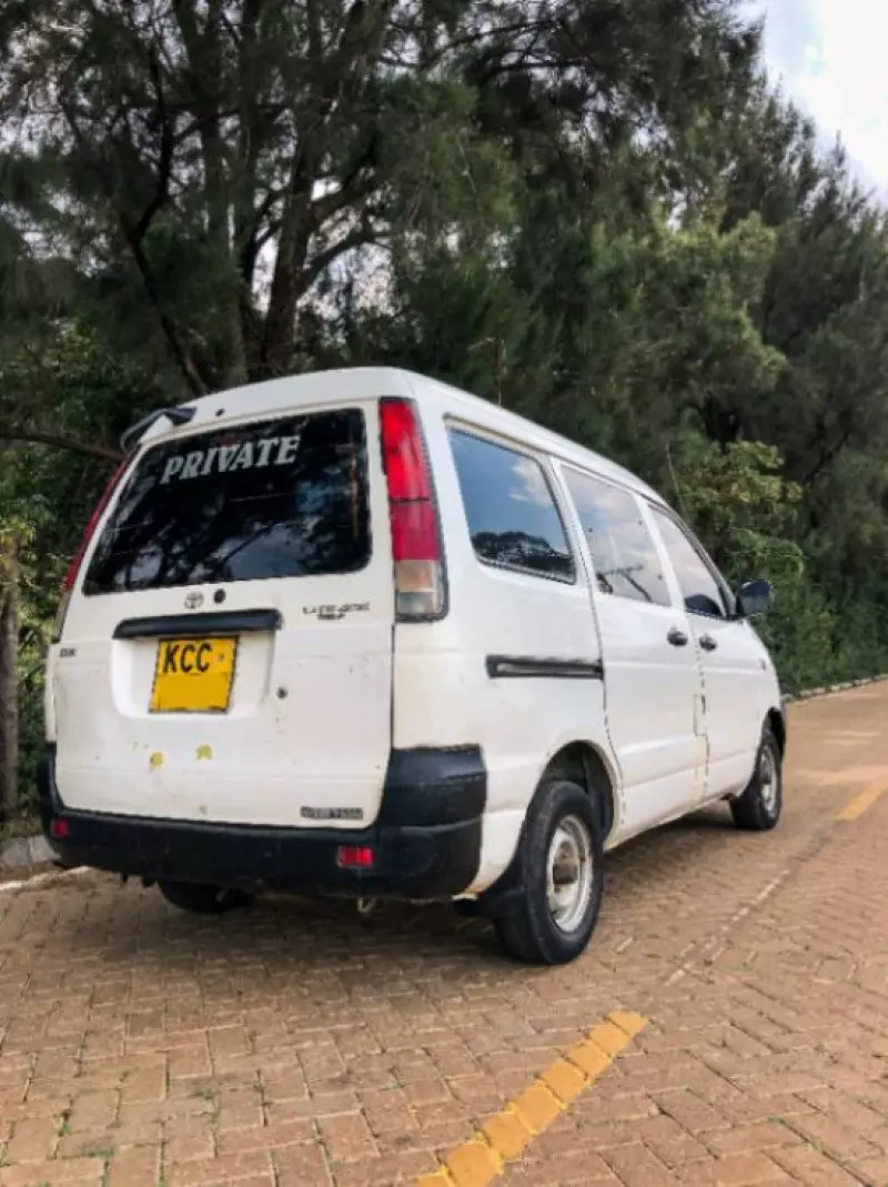 Toyota Town Ace   - 2007