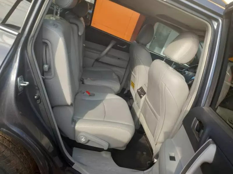 Toyota Highlander   - 2013