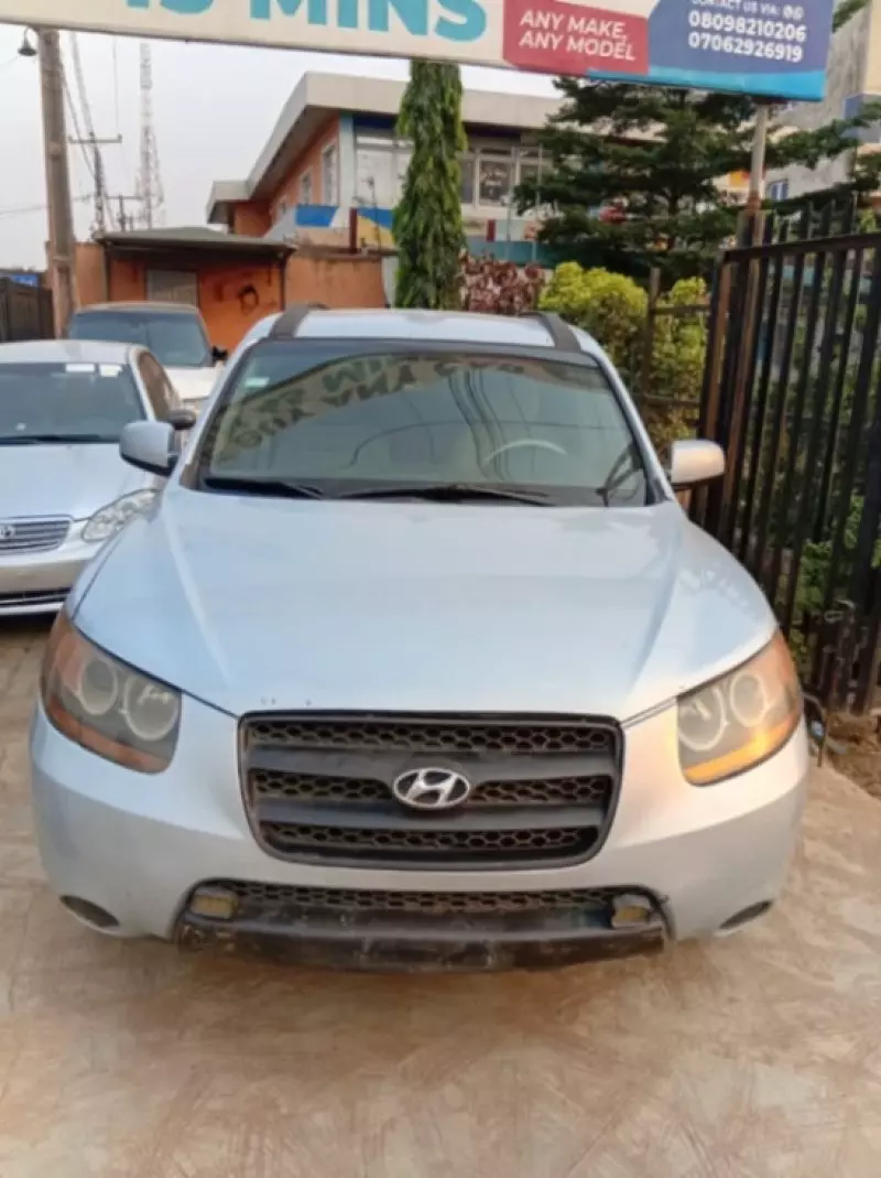 Hyundai Santa Fe   - 2008